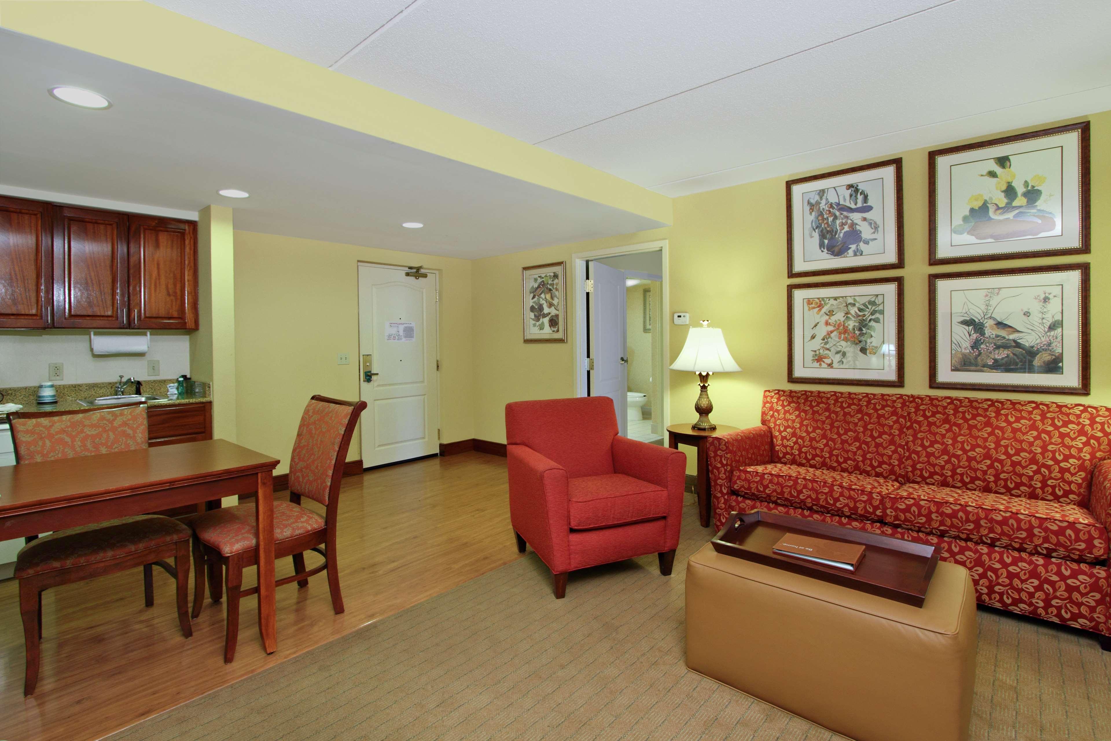 Homewood Suites By Hilton Chesapeake - Greenbrier Exteriör bild