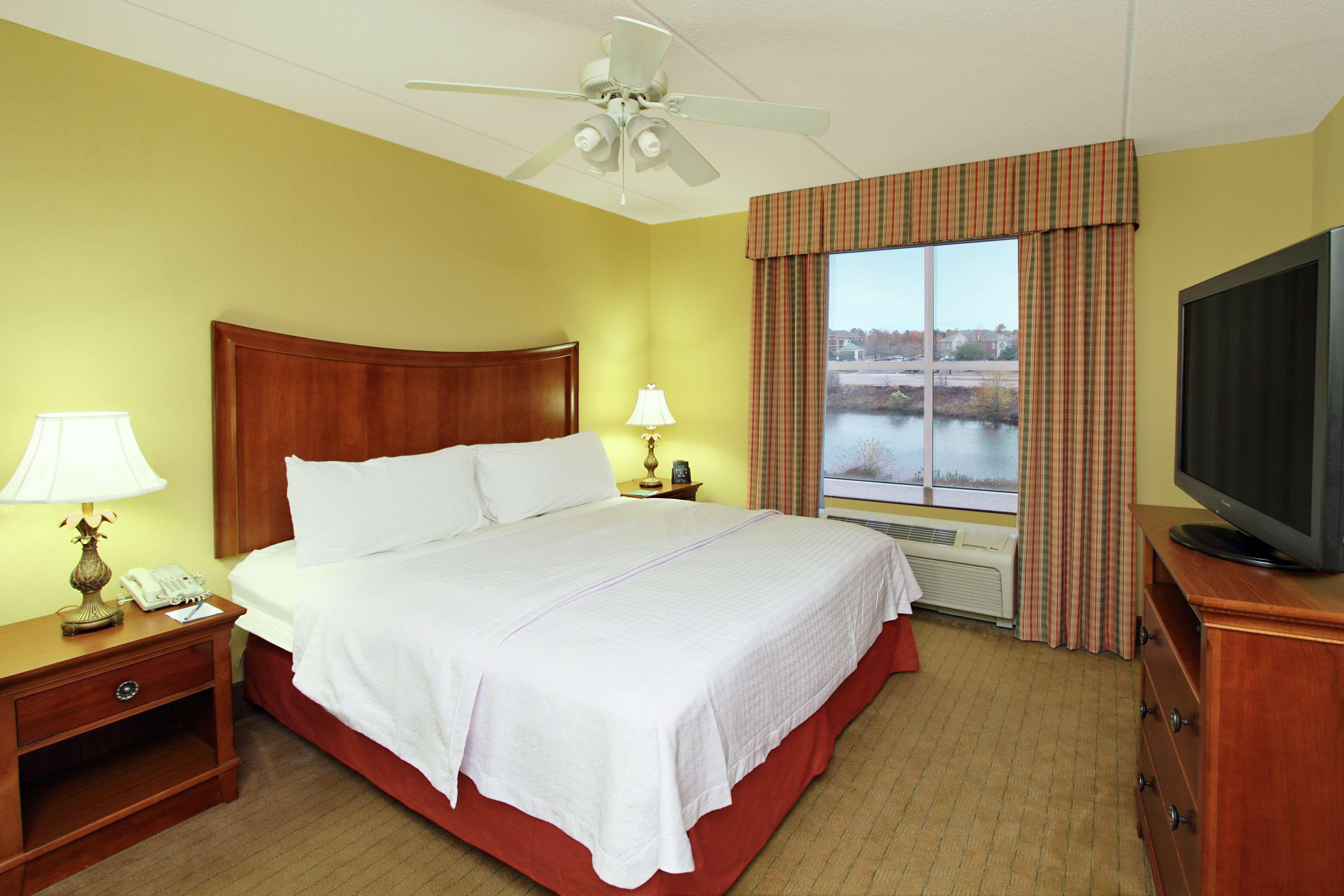 Homewood Suites By Hilton Chesapeake - Greenbrier Exteriör bild