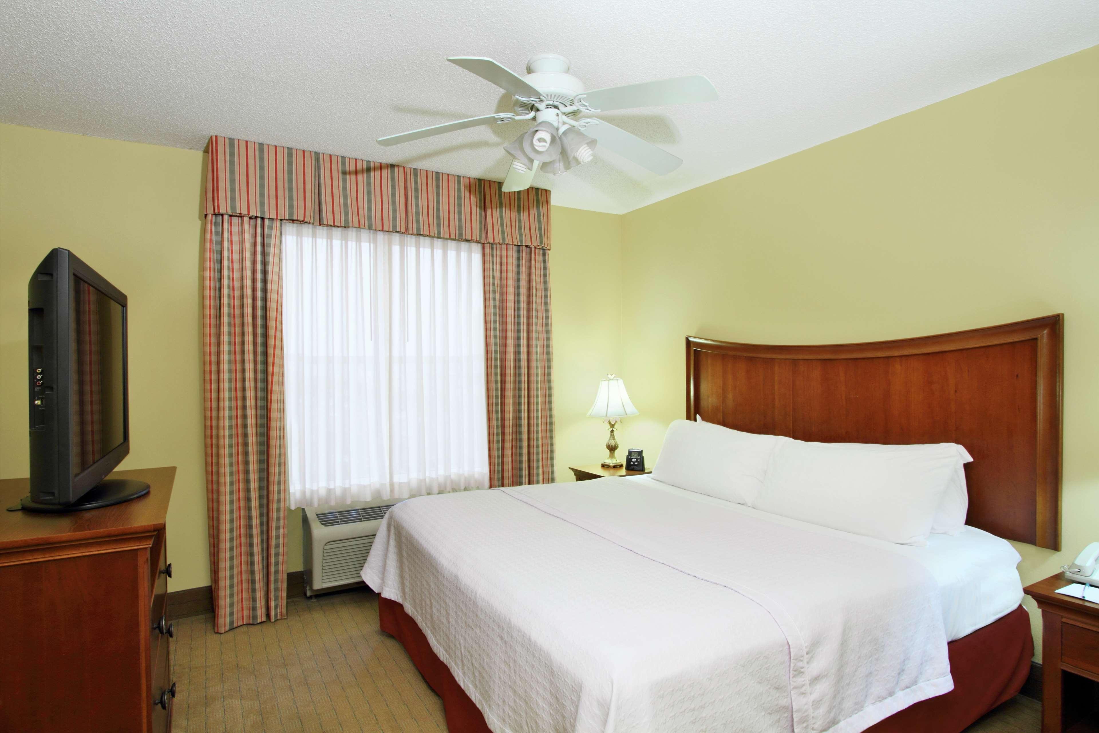 Homewood Suites By Hilton Chesapeake - Greenbrier Exteriör bild