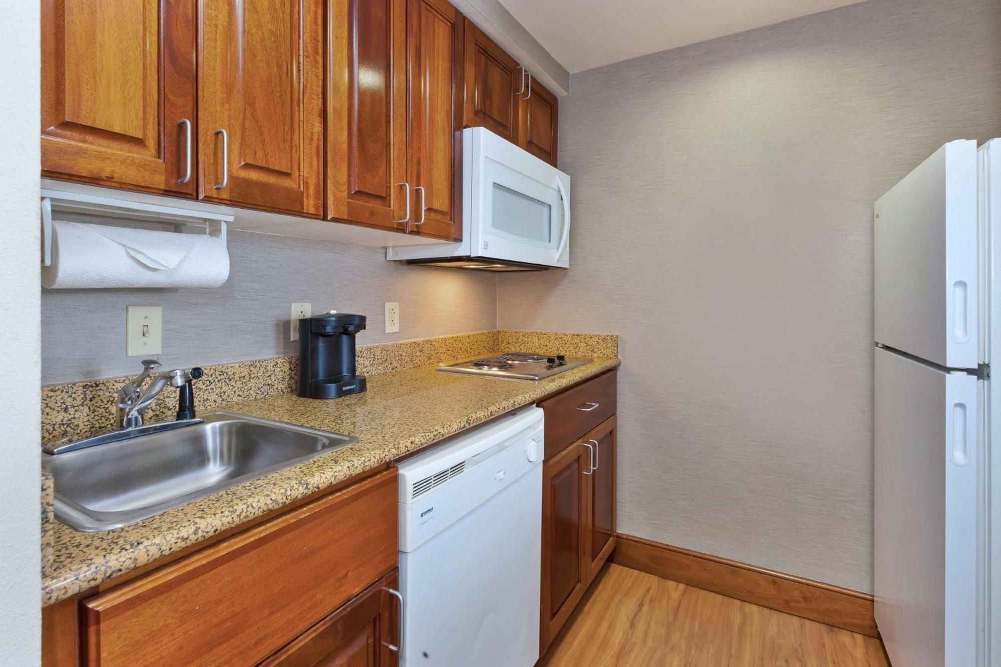 Homewood Suites By Hilton Chesapeake - Greenbrier Exteriör bild