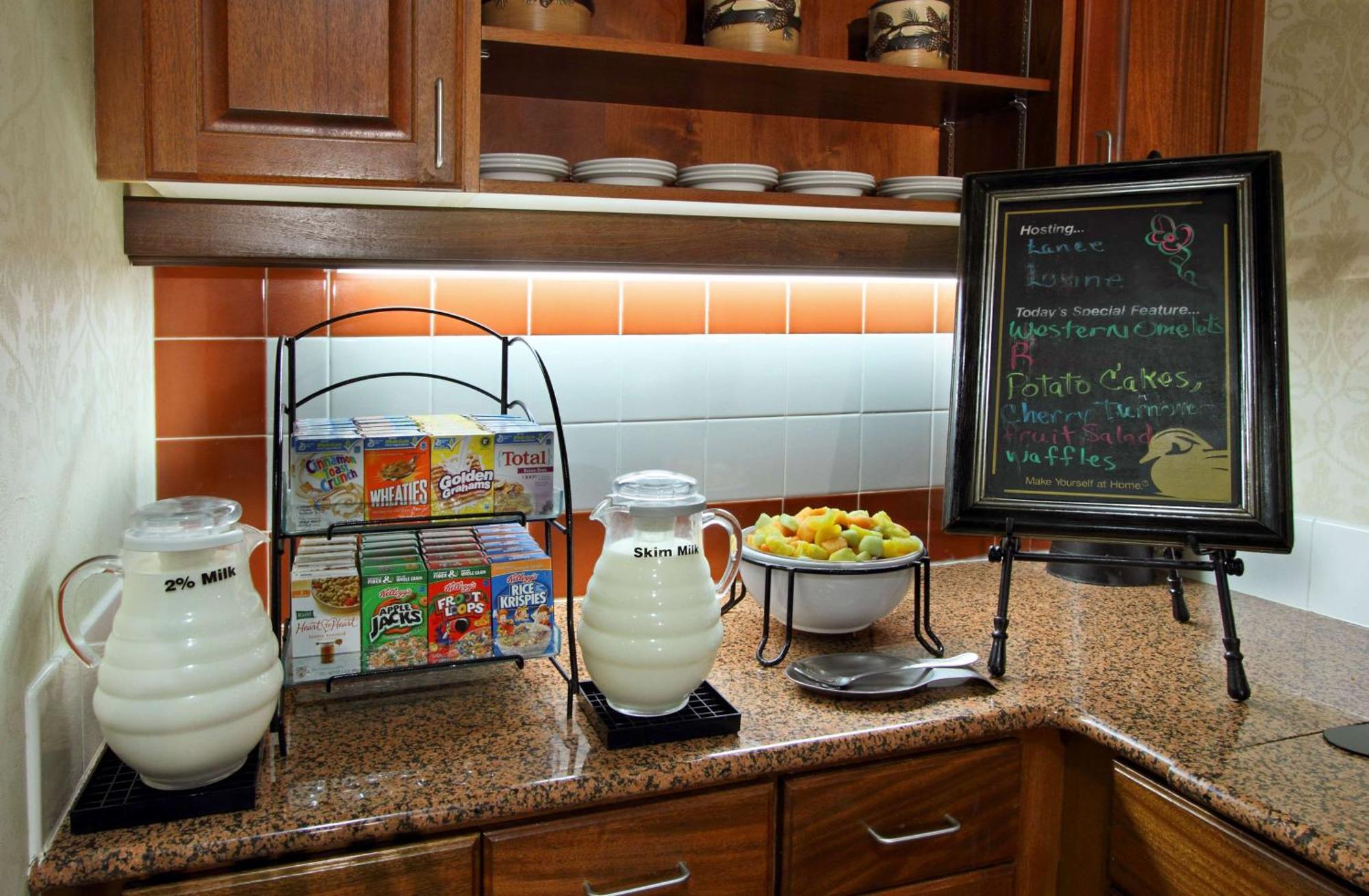 Homewood Suites By Hilton Chesapeake - Greenbrier Exteriör bild